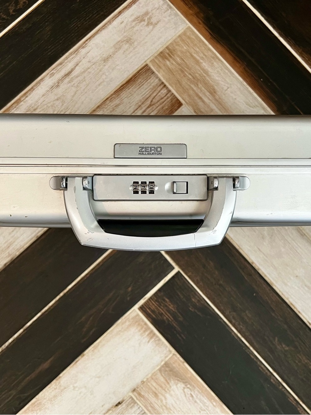 Vintage ZÉRO Halliburton Aluminium Attaché Case with Combination Lock